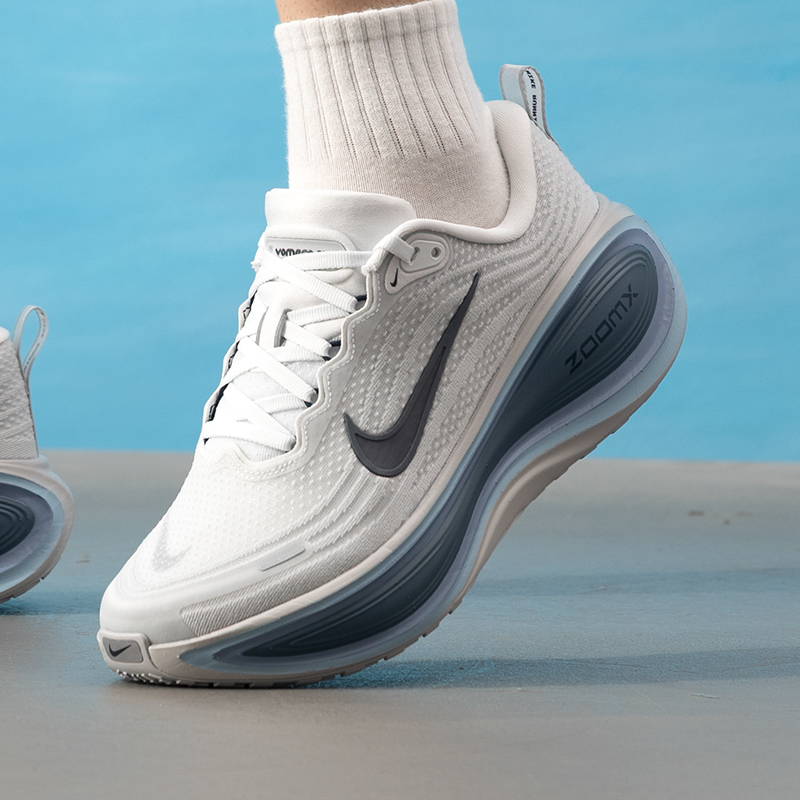 Lightweight Road Running Shoes - Sepatu Pria Nike Asli, Ringan, Bernapas,