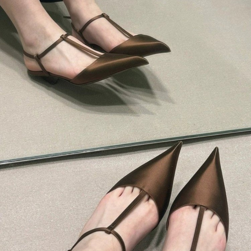 Sepatu untuk Wanita Sandal Wan - Sandals ulasan dan harga