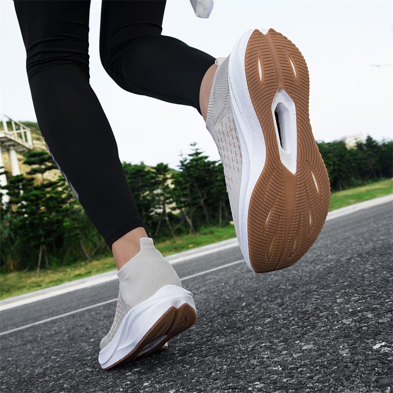 Sepatu Lari Unisex Model Slip  - Knit Fabric Lace Up Sneakers ulasan dan harga